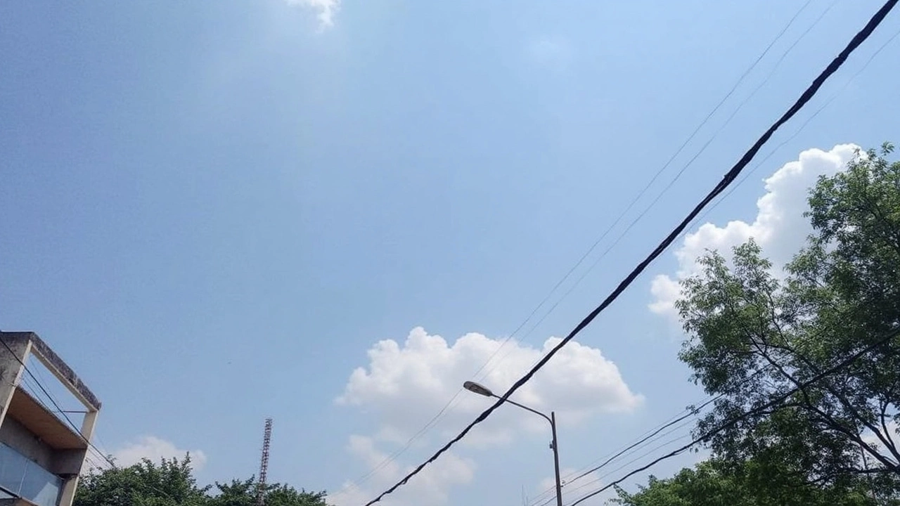 Thunderstorms, Gusty Winds, and Widespread Disruptions